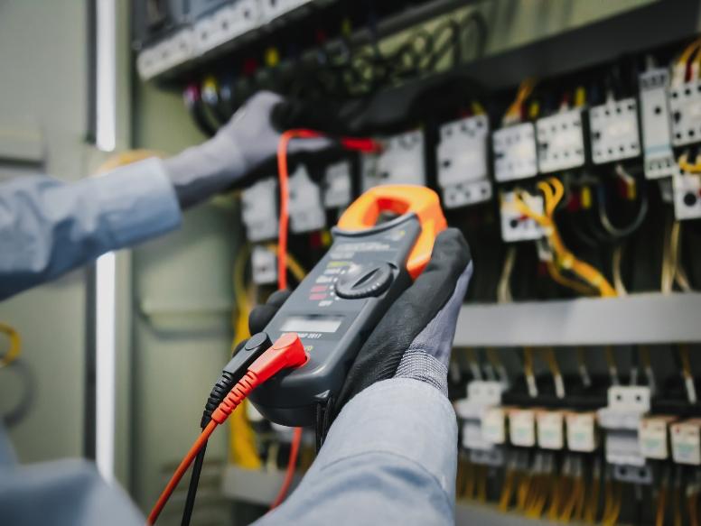 Messungen an elektrischer Anlage
